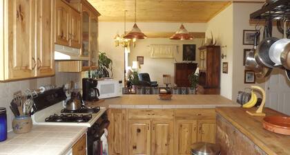 Beautiful Mountain Views on Loghill Mesa. Stay 7 nights, get 13 % discount.