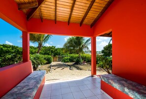 Property grounds - Affordable Waterfront- Instant Holiday Mode - Lac Bay Casitas (Kralendijk)