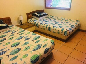 Room, Multiple Beds, Non Smoking