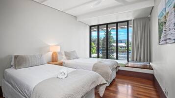 4 bedrooms, free WiFi, bed sheets