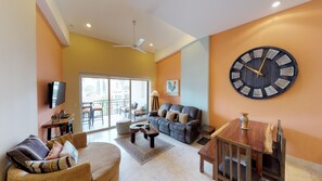 TV - Penthouse in Rivera Molino One Block from the Beach 3BD Penthouse for rent in Ol (Puerto Vallarta)