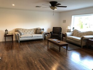 Smart TV, fireplace, video games, DVD player