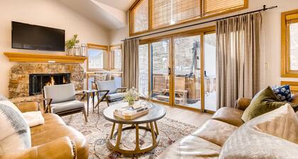 3BR Townhome - Kävele hisseille / Main St - Yksityinen kylpytynnyri