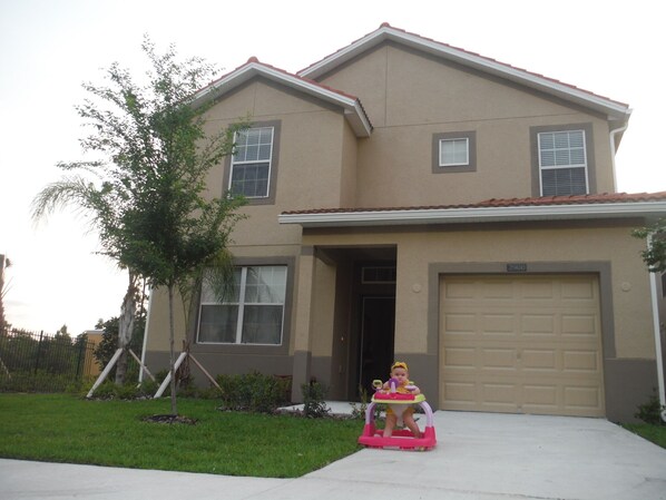 Exterior - Travel to Disney, and stay like your home! (Kissimmee)