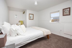 3 多间卧室、熨斗/熨衣板、旅行婴儿床、免费 WiFi