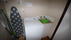 Unclassified image, 5 of 8, button