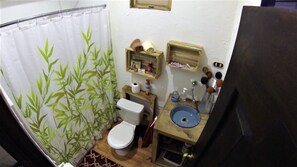 Camera, letti multipli, non fumatori | Bagno | Doccia