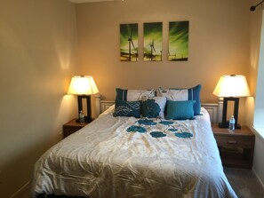 2 bedrooms, desk, iron/ironing board, travel cot