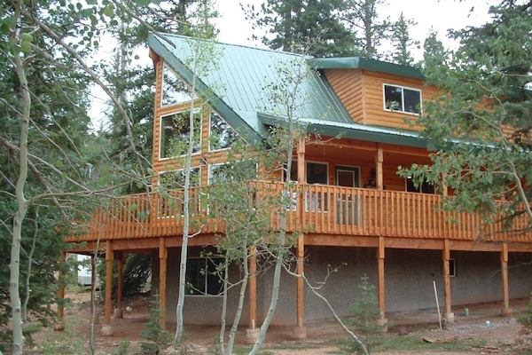 Front & Side of Cabin