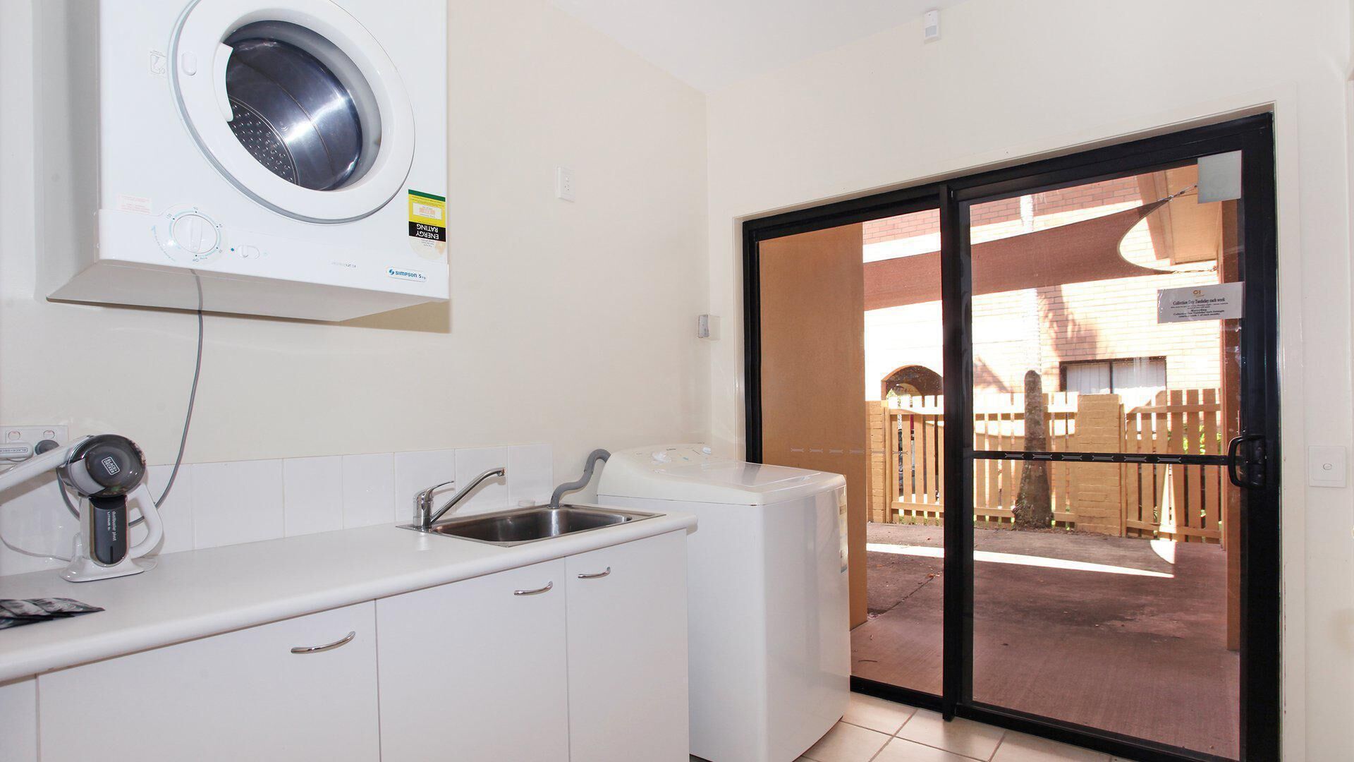 Tarcoola 41 home by the beach — image 5