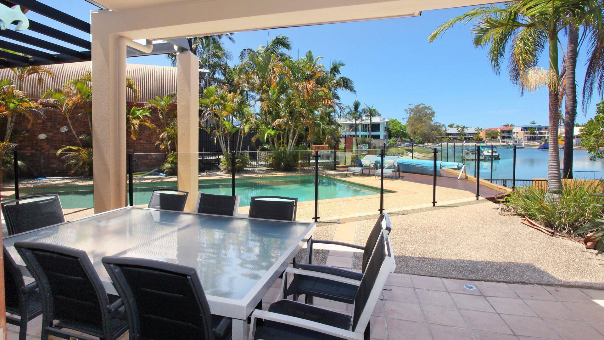 Tarcoola 41 home by the beach — image 2