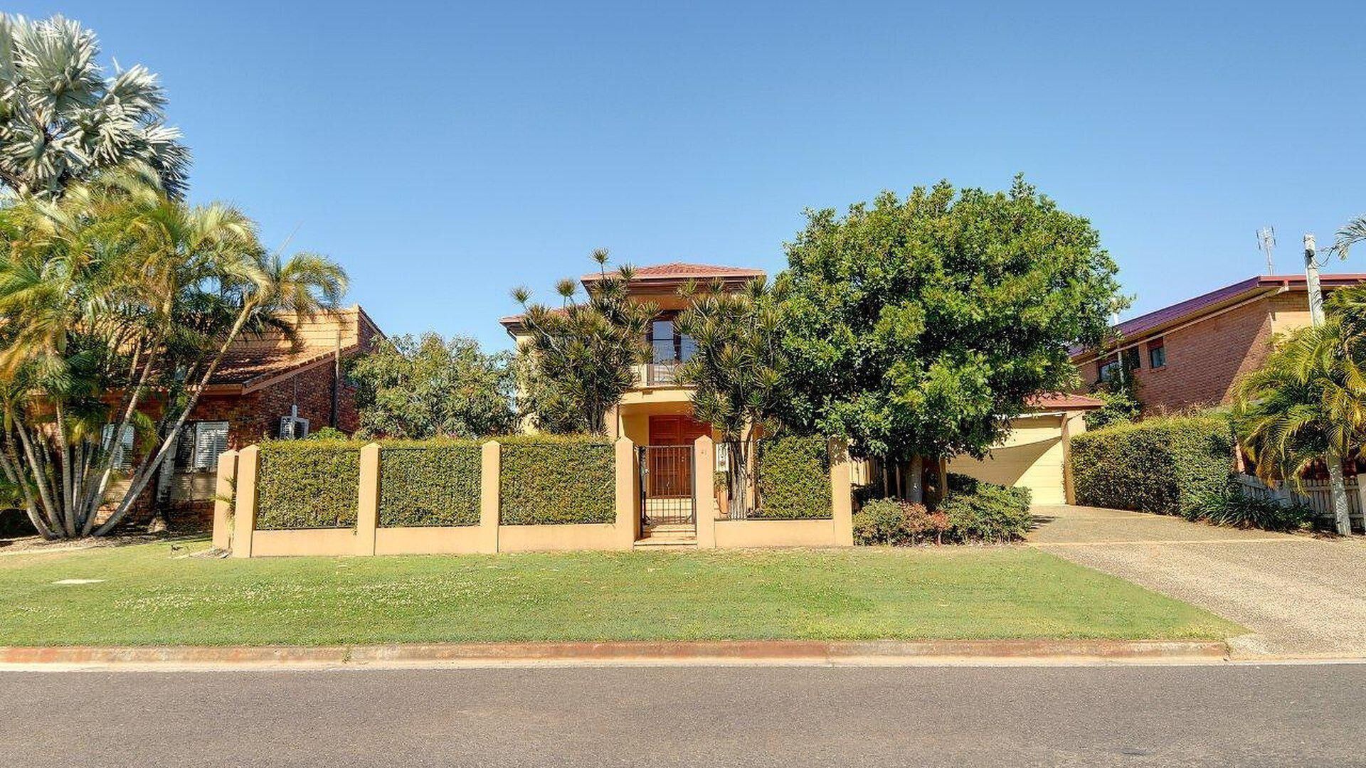 Tarcoola 41 home by the beach — image 28