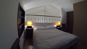 Room, 1 King Bed, Non Smoking - Beautiful Antigua Villa AN019 (Antigua Guatemala)