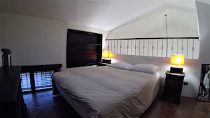 Room, 1 King Bed, Non Smoking