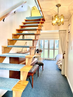 Smart TV, books, music library, stereo - ON THE BEACH at SNELLS BEACH (Snells Beach)