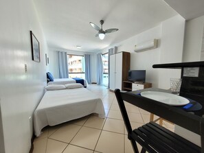 1 quarto, Wi-Fi de cortesia, roupa de cama
