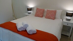 1 bedroom, iron/ironing board, free WiFi, bed sheets - The Sanctuary at Paradise Beach - Couples only  (Sanctuary Point)