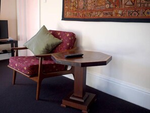 Interior - Toogooloowa to Davey 5 (Hobart)