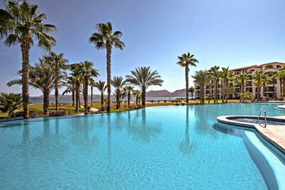 Paraiso del Mar Resort Condo: Water Taxi to La Paz