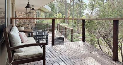 Deckhaus Hepburn Retreat