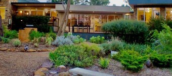 Deckhaus Hepburn Retreat