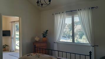 1 Schlafzimmer, Schreibtisch, Bügeleisen/Bügelbrett, kostenloses WLAN