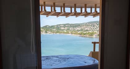 Luxury oceanfront Condo with Private Plunge Pool and spectacular views.
