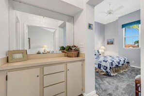 2 Schlafzimmer, Schreibtisch, Bügeleisen/Bügelbrett, kostenloses WLAN