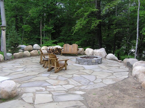 Luxury Condo Loon Mtn Steps Away to Ski Lifts Backs up to Pemi River in Lincoln 