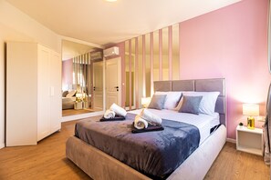 6 bedrooms, iron/ironing board, free WiFi, bed sheets - VILLA OLEA-pool, grill, near Split airport (Kaštel Sucurac)