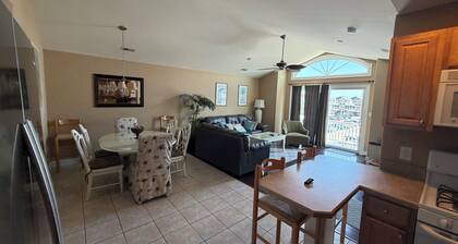 BOOKING FOR 2027 NORTH WILDWOOD. STEPS TO THE BOARDWALK, WITH WATER PARK & BEACH