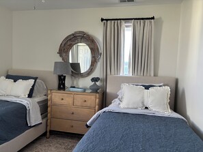 3 bedrooms, iron/ironing board, WiFi