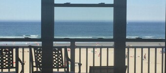 Beautiful ocean front condo with private balcony , HAMPTON BEACH!!