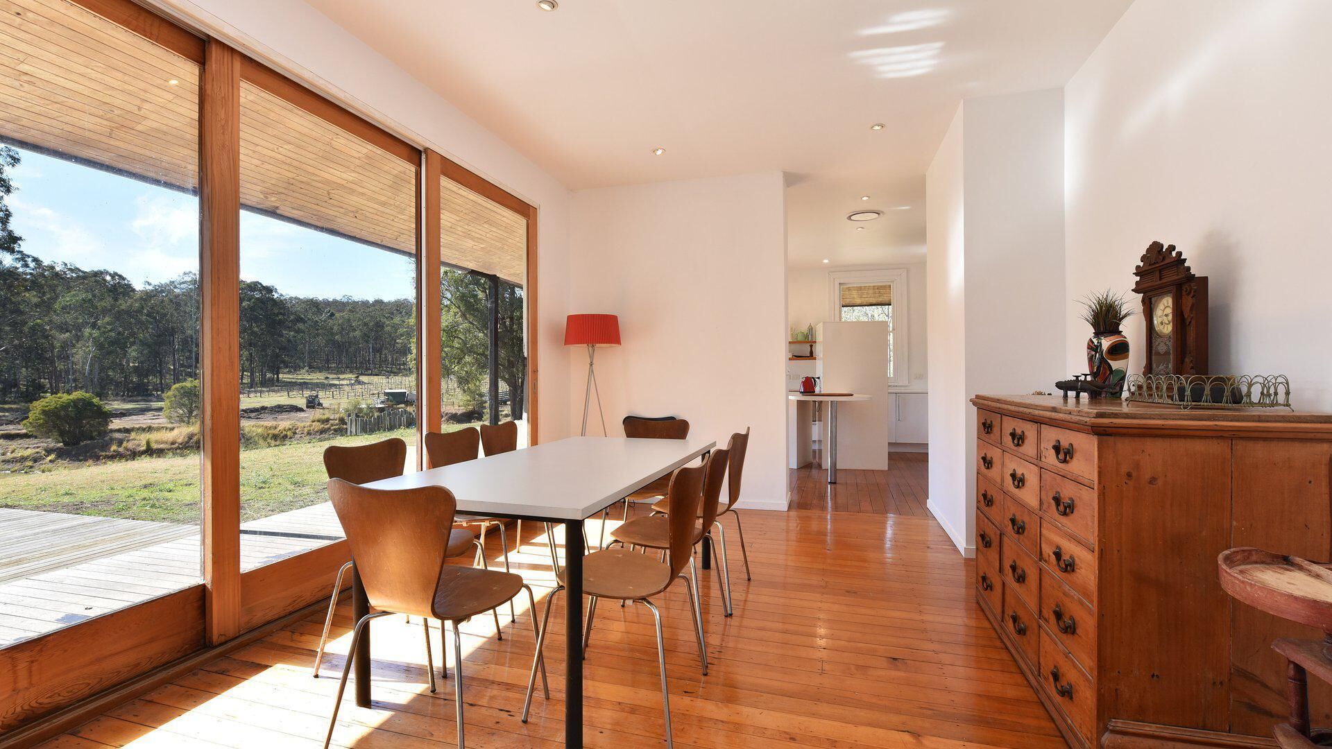 The Parson's Vineyard Retreat - get amongst the vineyards in a historic home — image 12