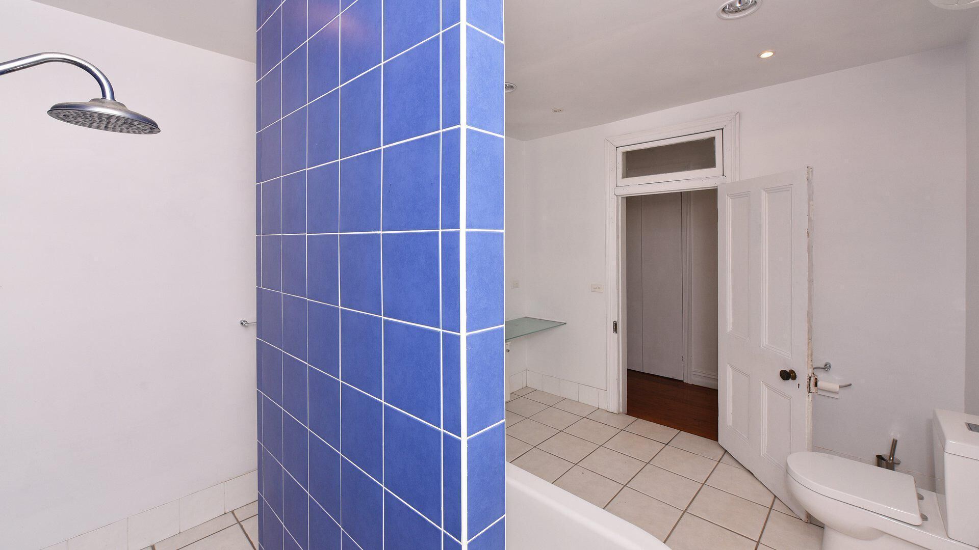 The Parson's Vineyard Retreat - get amongst the vineyards in a historic home — image 3