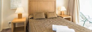 2 室のベッドルーム、WiFi (無料)