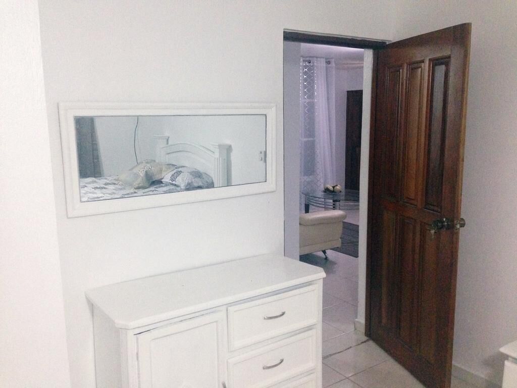 2 bedrooms, iron/ironing board, bed sheets