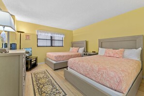 1 bedroom, desk, iron/ironing board, WiFi