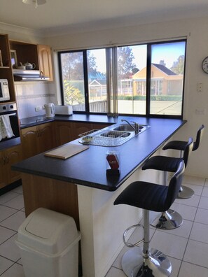 Fridge, microwave, oven, stovetop - The Moorings
Resort Style Complex, 
Tennis Court, Swimming Pool, Private Jetties (Sussex Inlet)