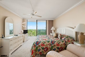2 bedrooms, iron/ironing board, free WiFi, bed sheets - Beachfront 2BR, 2BA South Seas condo with pool, WiFi, and full kitchen. (Marco Island)