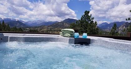 RIDGEVIEW RETREAT/ Huge views! Hot tub, fireplaces, A/C,  and location!