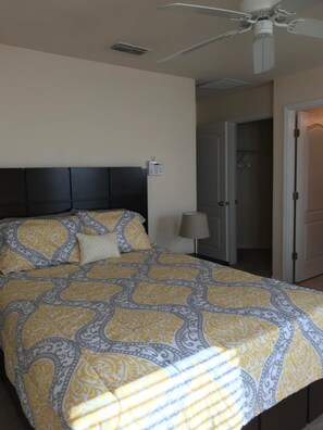 4 chambres, bureau, fer et planche à repasser, Wi-Fi gratuit