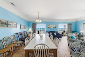 Dining - Atlantis Villas 205, Myrtle Beach Condo Rental | Oceanfront Escape (North Myrtle Beach)