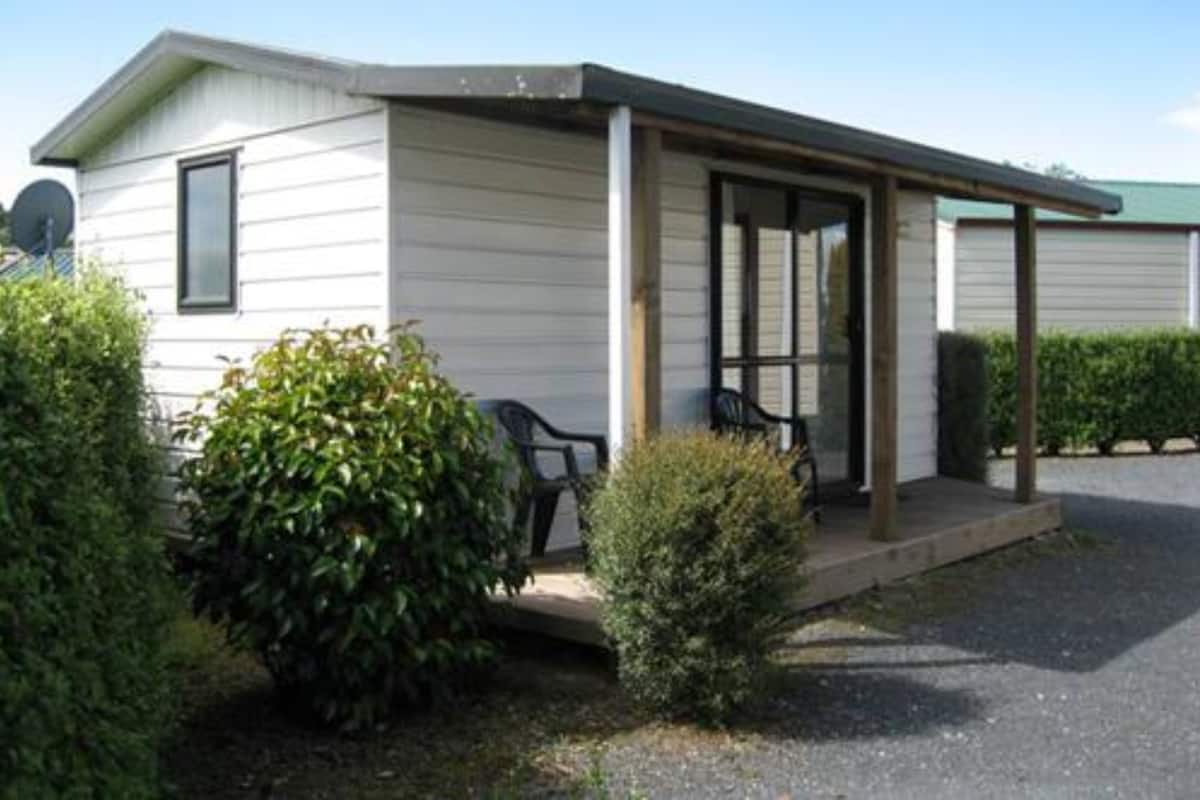 Ensuite Unit  | Free WiFi, individually decorated, individually furnished, bed sheets