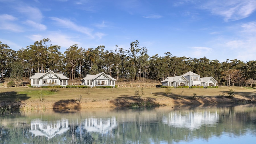 Brokenback Views Country Estate