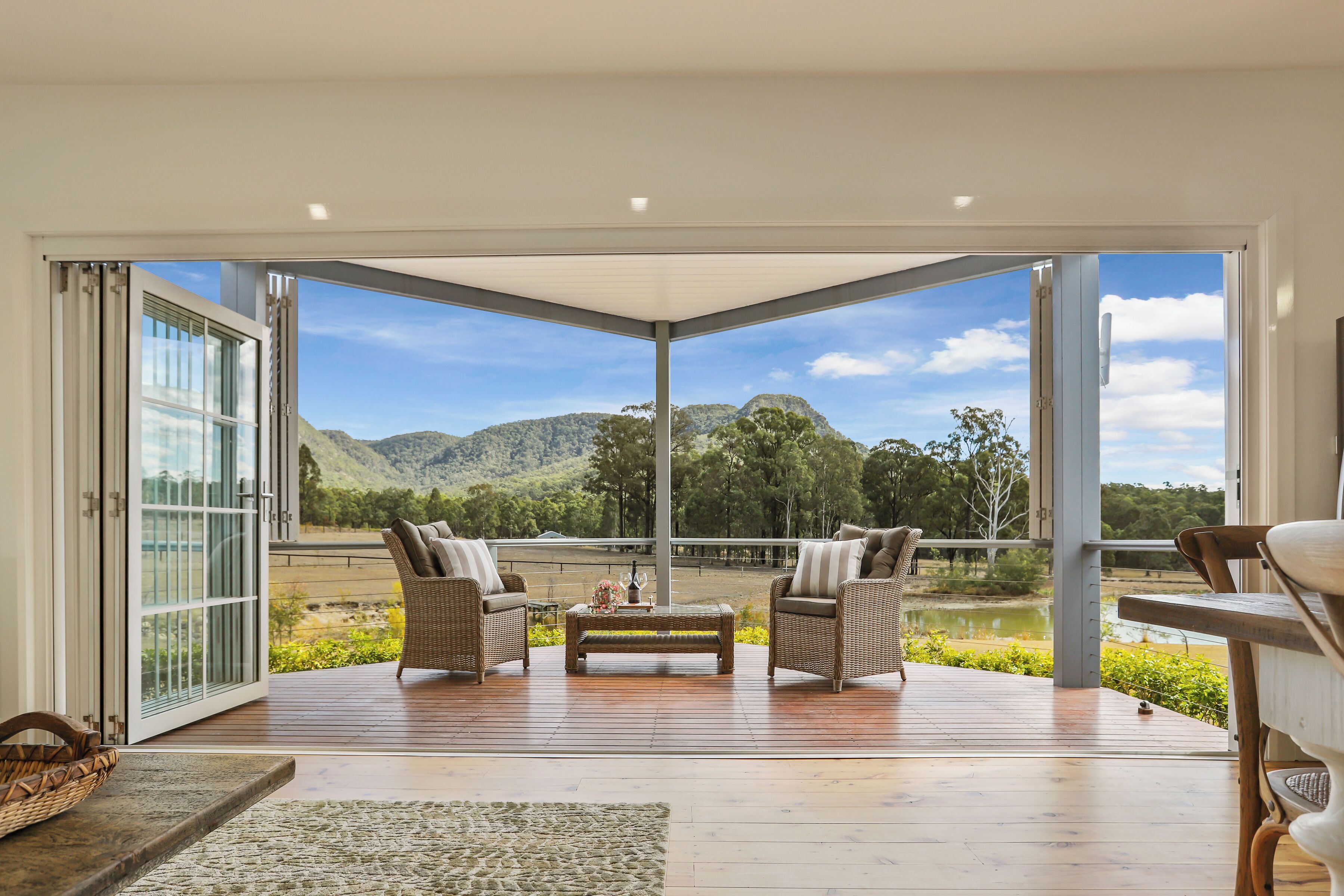 Luxury Villa, 2 Bedrooms, Kitchen, Lake View | Teres/patio