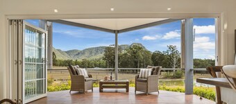 断背景观乡村庄园酒店