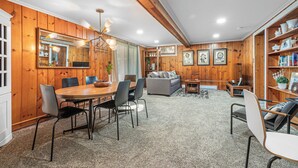 Interior - Clean, comfortable, spacious Fort Grounds apartment: great location!  (Coeur d'Alene)