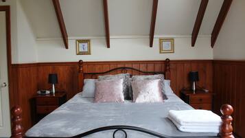 2 chambres, fer et planche Ă repasser, accĂšs Internet, draps fournis