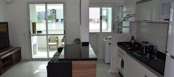 Your best spot in the sun in Ingleses. Spacious, new and beautiful!
